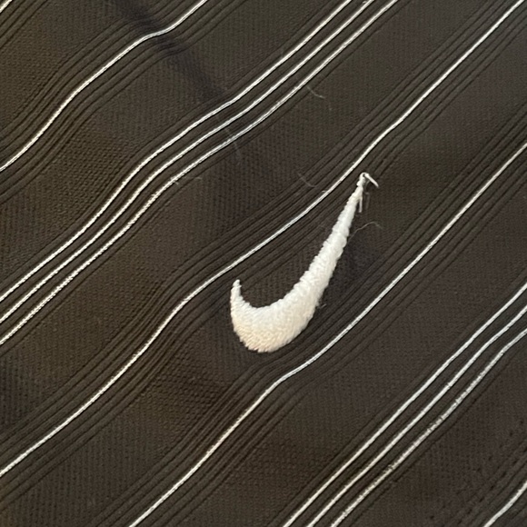 Nike Golf polo size XL men’s performance, striped, black/gray/VGUC - Picture 6 of 6